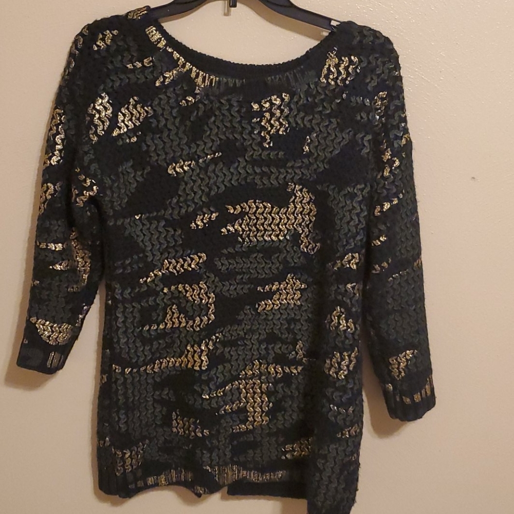 Cartise sweater sz med